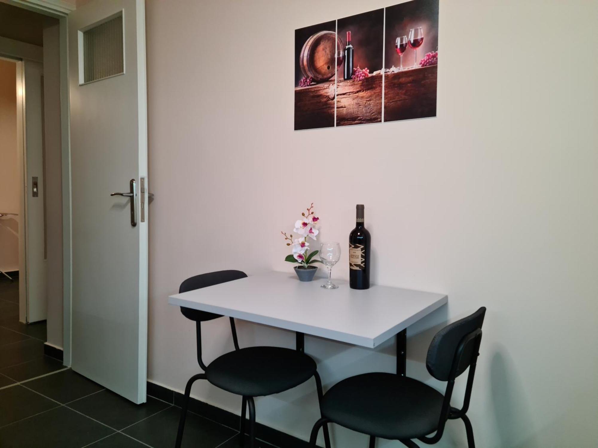 Artemis Apartment In Athens Kallithea *